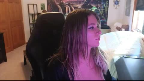 Marie online show from February 4, 2026, 7:31 pm