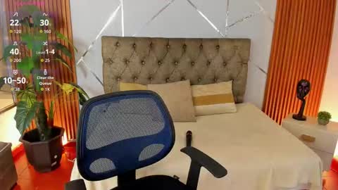 CHAARLOTTEE online show from February 16, 2026, 8:38 pm