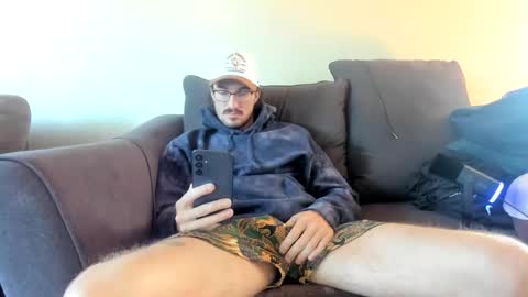 Lydong online show from November 8, 2025, 6:18 pm