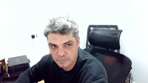 Snapshot of chadurmate chatting on November 1, 2025, 8:33 pm chadurmate online show from November 1, 2025, 8:33 pm