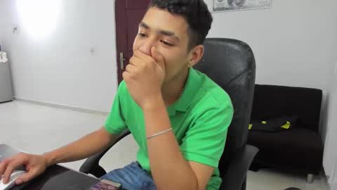 Snapshot of chandler_kenji chatting on October 12, 2025, 8:35 am Kenji online show from October 12, 2025, 8:35 am