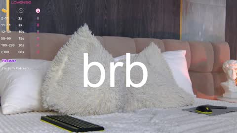 Chanel online show from January 17, 2025, 12:10 pm