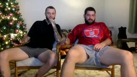 Snapshot of change340 chatting on December 5, 2024, 2:09 am TATS AND TANNED online show from December 5, 2024, 2:09 am