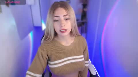 channel_blonde_a online show from October 2, 2025, 5:09 pm