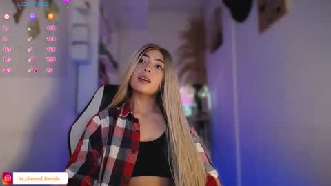 channel_blonde_a online show from December 18, 2025, 5:13 am