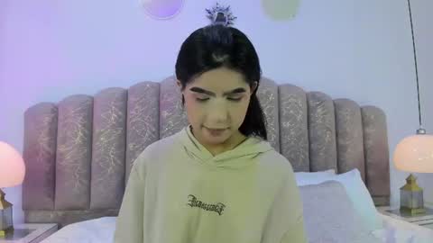 Snapshot of channel_sofia chatting on July 6, 2026, 12:07 am Channel Sofia online show from July 6, 2026, 12:07 am