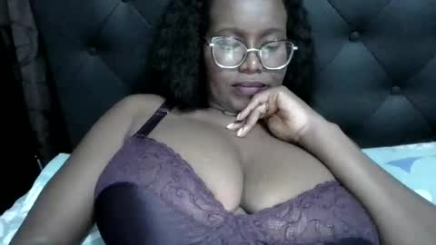 Snapshot of chantal99 chatting on April 30, 2026, 10:58 pm chantal99 online show from April 30, 2026, 10:58 pm