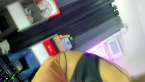 chantal_fuck online show from January 6, 2026, 1:42 am