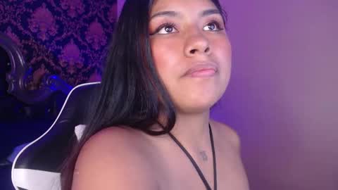 Snapshot of chantalpetit chatting on April 20, 2026, 5:48 pm chantalpetit online show from April 20, 2026, 5:48 pm