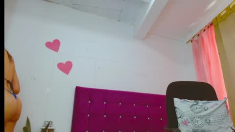 Snapshot of chantalsemenova2023 chatting on June 20, 2026, 5:05 pm chantal sweety and horny latina for u online show from June 20, 2026, 5:05 pm