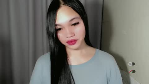 Snapshot of chantelle_fuckdoll chatting on December 19, 2024, 10:21 pm CHANTELLE online show from December 19, 2024, 10:21 pm