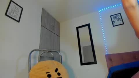 Snapshot of chantellebony chatting on May 26, 2026, 4:41 am chantellebony online show from May 26, 2026, 4:41 am