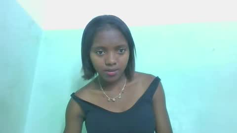 chanteuse655720 online show from May 13, 2026, 5:43 pm