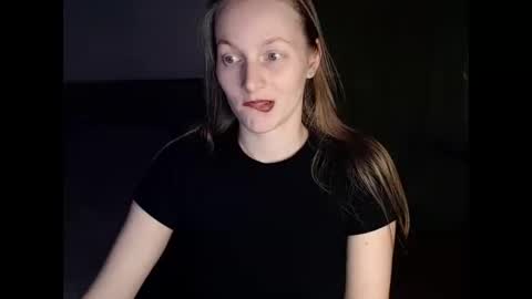 Snapshot of chanti_lovee chatting on January 19, 2025, 9:45 pm We Vibe Device that vibrates at the sound of Tips and makes me wet. vibe lush edging daddy lovense online show from January 19, 2025, 9:45 pm
