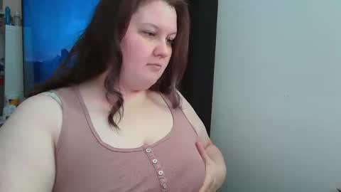 Snapshot of charbees chatting on December 1, 2025, 6:18 am Charbees online show from December 1, 2025, 6:18 am