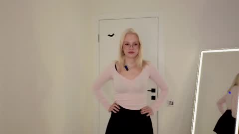 Tessa online show from May 30, 2026, 8:11 am