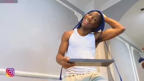 charlesbrown_ online show from December 5, 2025, 12:14 pm