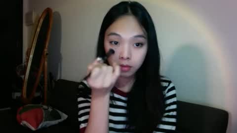 Snapshot of charlette19 chatting on October 22, 2025, 12:05 pm charlette19 online show from October 22, 2025, 12:05 pm