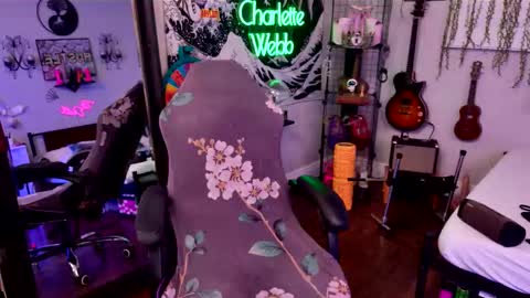 Snapshot of charlette_webb_xxx chatting on November 17, 2025, 5:35 am Charlette Webb online show from November 17, 2025, 5:35 am