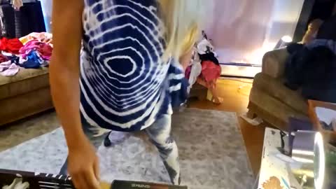 Snapshot of charli_girl chatting on October 15, 2025, 9:37 pm Charli online show from October 15, 2025, 9:37 pm