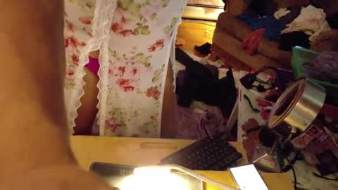 Snapshot of charli_girl chatting on October 29, 2025, 10:33 pm Charli online show from October 29, 2025, 10:33 pm