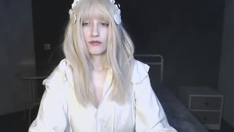 Snapshot of charlie_crystal chatting on February 18, 2026, 3:13 am Charlie online show from February 18, 2026, 3:13 am