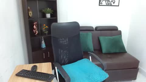 Charlie oconnor online show from January 11, 2025, 6:45 am