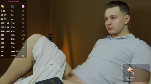 Snapshot of charlie_smiley chatting on December 11, 2024, 5:21 am Charlie Smiley online show from December 11, 2024, 5:21 am