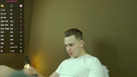 Snapshot of charlie_smiley chatting on December 15, 2024, 6:40 am Charlie Smiley online show from December 15, 2024, 6:40 am