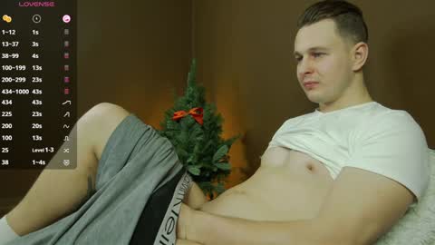 Snapshot of charlie_smiley chatting on December 16, 2024, 4:45 am Charlie Smiley online show from December 16, 2024, 4:45 am