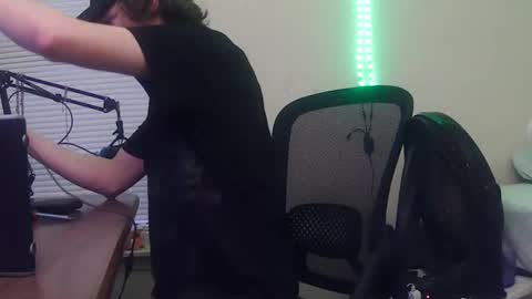 char sexiness online show from December 22, 2025, 1:41 pm