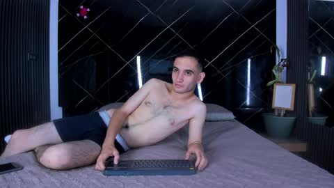 Charlize online show from May 16, 2026, 12:04 pm