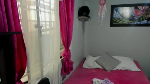 Snapshot of charllothehart2 chatting on November 6, 2025, 12:06 pm charllothehart2 online show from November 6, 2025, 12:06 pm