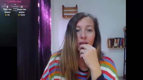 charlott online show from November 11, 2025, 8:09 pm