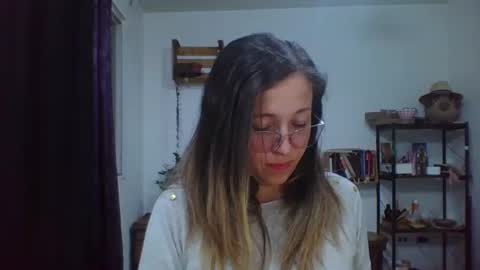 charlott online show from February 4, 2026, 12:49 am