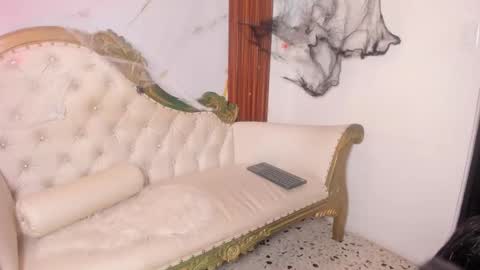 Snapshot of charlot_vega_ chatting on October 31, 2025, 11:00 am charlot_vega_ online show from October 31, 2025, 11:00 am