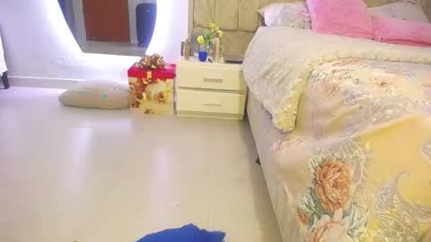 Charlote Walker online show from February 14, 2026, 3:58 am