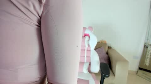    online show from February 11, 2025, 10:07 pm