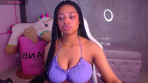 Charlote  online show from December 4, 2025, 12:47 pm