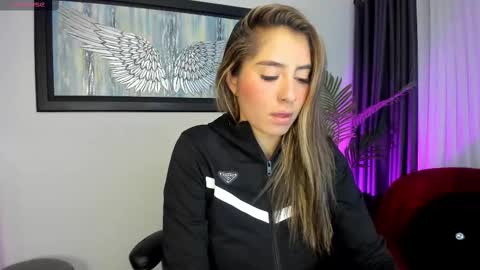 Charlote online show from October 6, 2025, 11:40 am