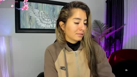 Charlote online show from October 14, 2025, 11:33 am