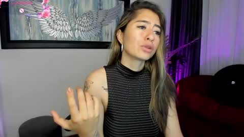 Charlote online show from November 8, 2025, 11:43 am