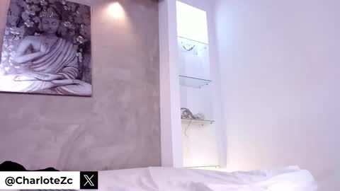 Charlote online show from September 9, 2025, 8:30 pm