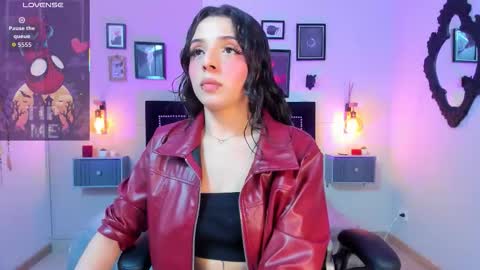 Snapshot of charlotte__benett chatting on November 3, 2025, 4:36 am Charlotte online show from November 3, 2025, 4:36 am