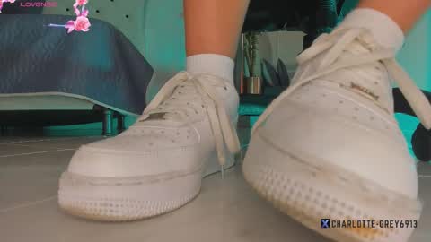 Snapshot of charlotte__grey chatting on February 9, 2026, 8:02 pm charlotte grey online show from February 9, 2026, 8:02 pm