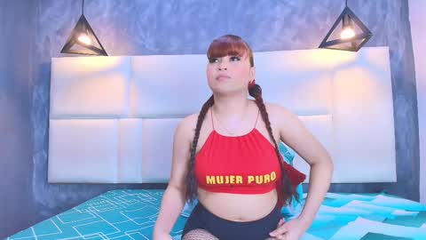 Charlotte and Zac online show from November 25, 2025, 9:04 pm