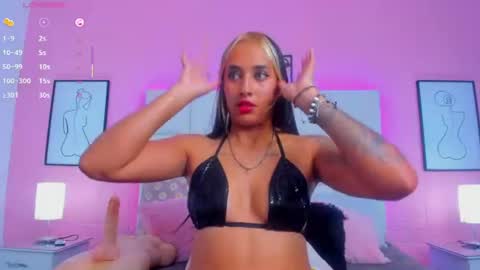 Snapshot of charlotte_kisss chatting on July 6, 2026, 5:26 pm Charlotte online show from July 6, 2026, 5:26 pm