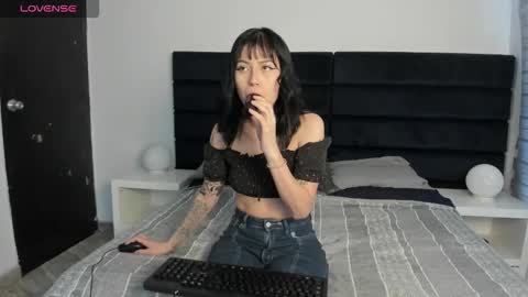 Charlotte online show from September 29, 2025, 11:48 am