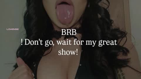 charlotte_line online show from October 13, 2025, 2:06 pm