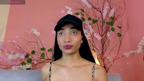 CHARLOTTE online show from November 8, 2025, 11:14 pm